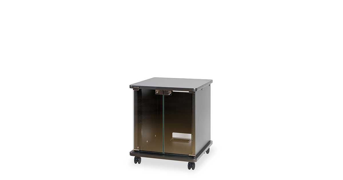 【引取限定】囲炉裏付き木製座卓と付属品　茨城南部より Nlocker14-01.jpg